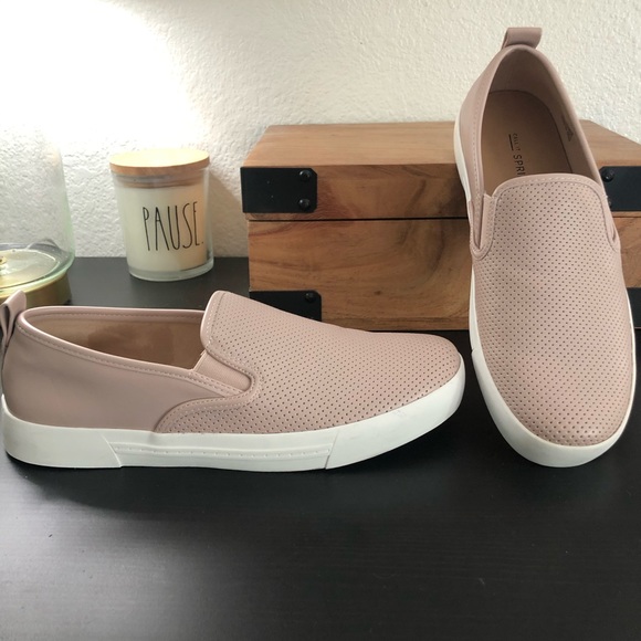 NWOT- Blush summer slide shoes - Picture 3 of 5